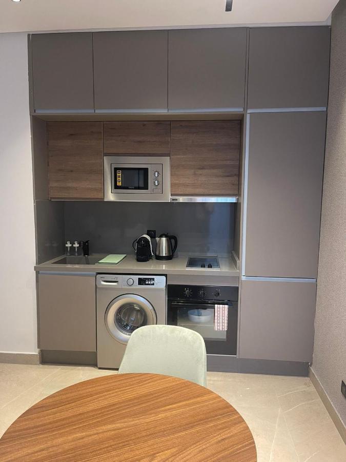 Magic Luxury Gauthier 04 * Casablanca